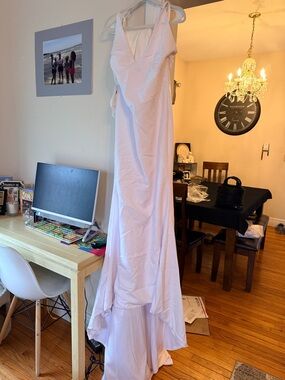 Satin double lined Wedding Dress V-Neck Mermaid fit (size 8-10)